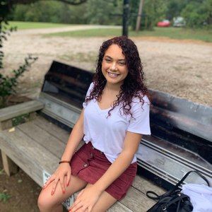 Meet your Posher, Natalie